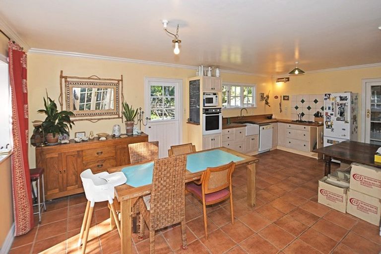 Photo of property in 92 Frost Road, Leigh, Warkworth, 0985