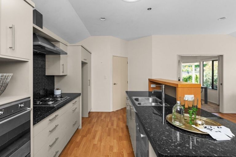 Photo of property in 6 Malbec Way, Greenmeadows, Napier, 4112