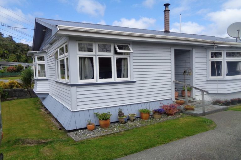 Photo of property in 110 Marsden Road, Greymouth, 7805