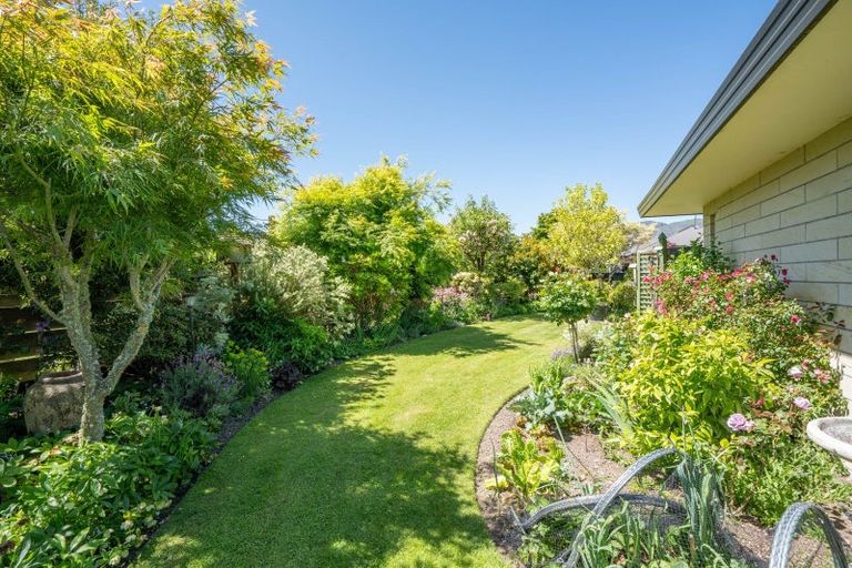 Photo of property in 90 Harvey Street, Waipahihi, Taupo, 3330