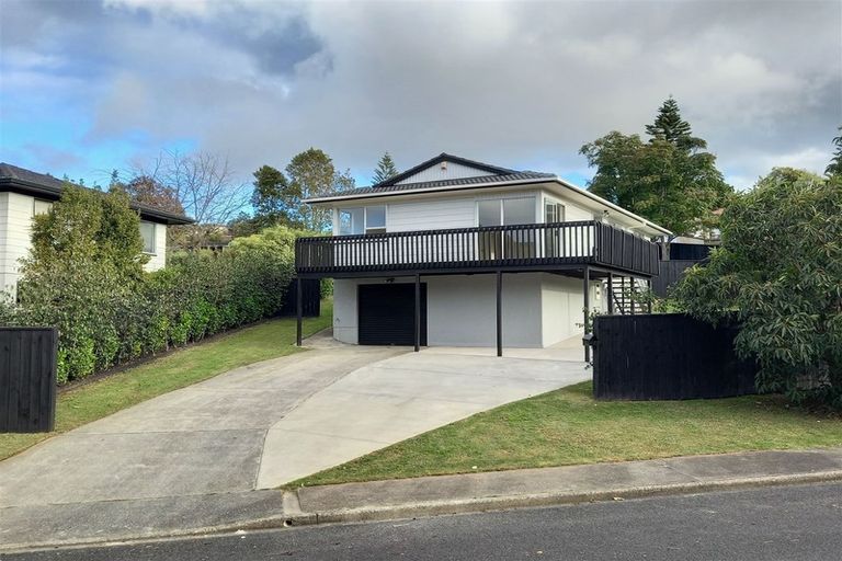 Photo of property in 23 Spinella Drive, Bayview, Auckland, 0629