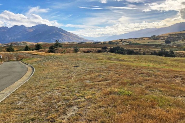 Photo of property in 11a Double Cone Road, Jacks Point, Queenstown, 9371