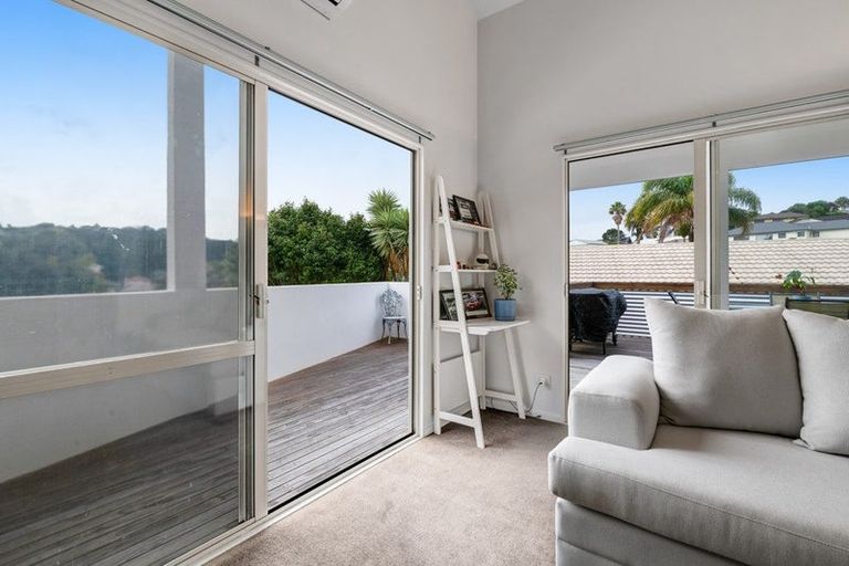 Photo of property in 11 Kestrel Heights, Arkles Bay, Whangaparaoa, 0932