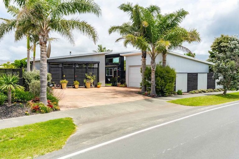 Photo of property in 12 Seabreeze Road, Mangawhai Heads, Mangawhai, 0505