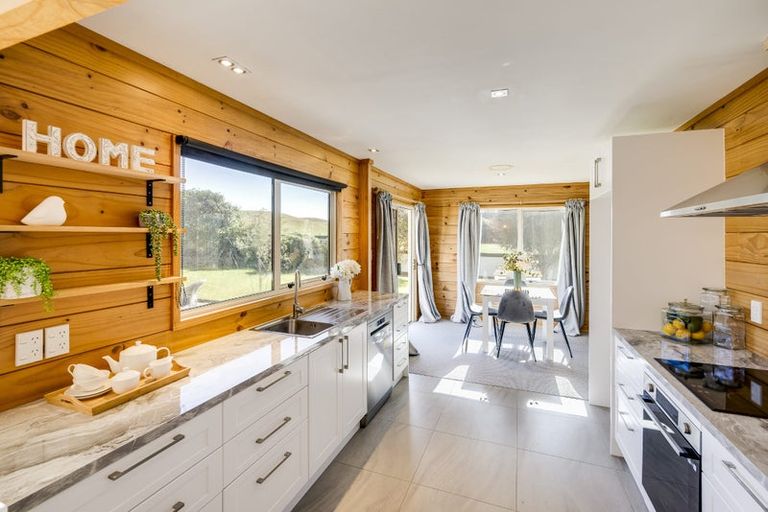 Photo of property in 704 Taihape Road, Pukehamoamoa, Hastings, 4179