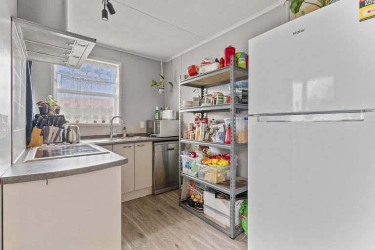 Photo of property in 13 Te Rangitautahanga Road, Turangi, 3334