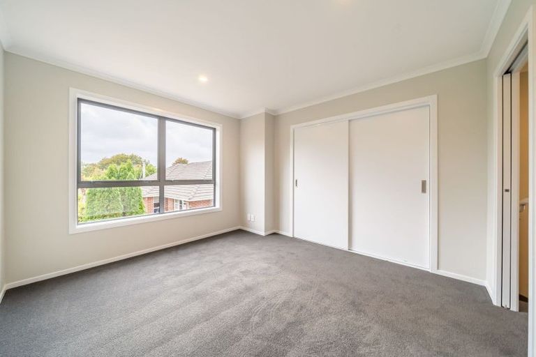 Photo of property in 2/10 Marion Street, Silverstream, Upper Hutt, 5019