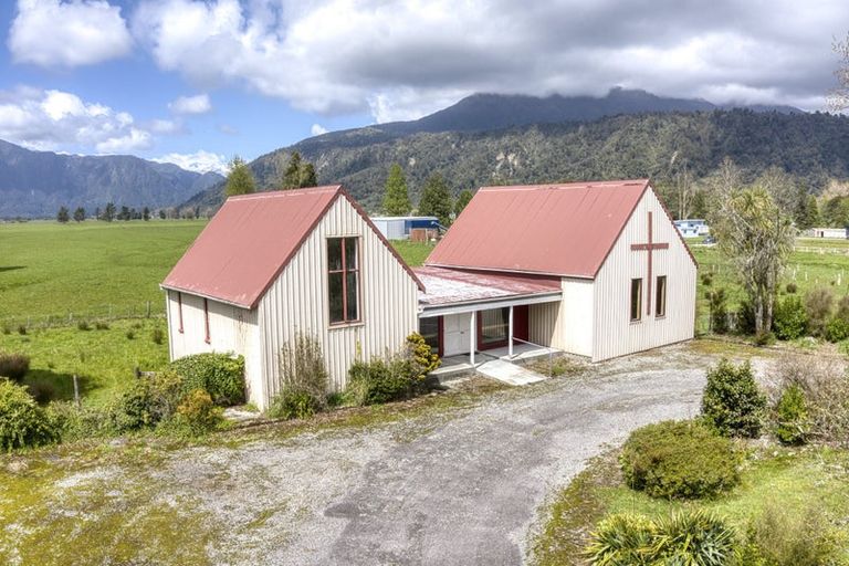 Photo of property in 86 Wanganui Flat Road, Harihari, 7884