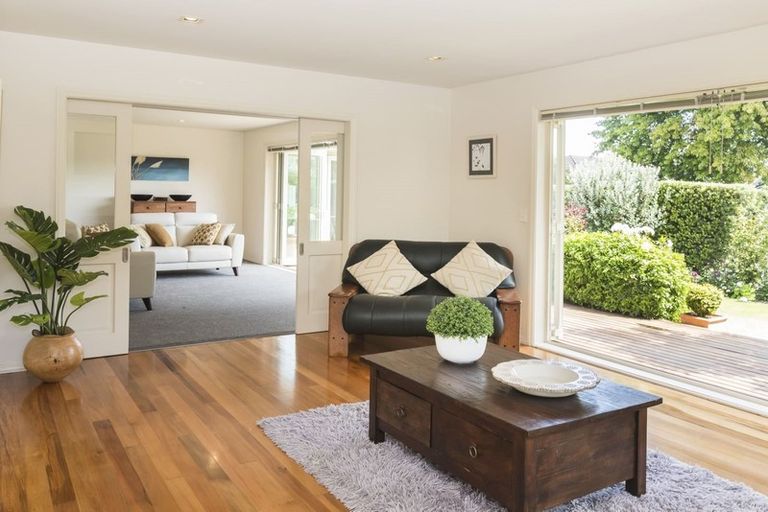 Photo of property in 21 Rutherglen Avenue, Ilam, Christchurch, 8041