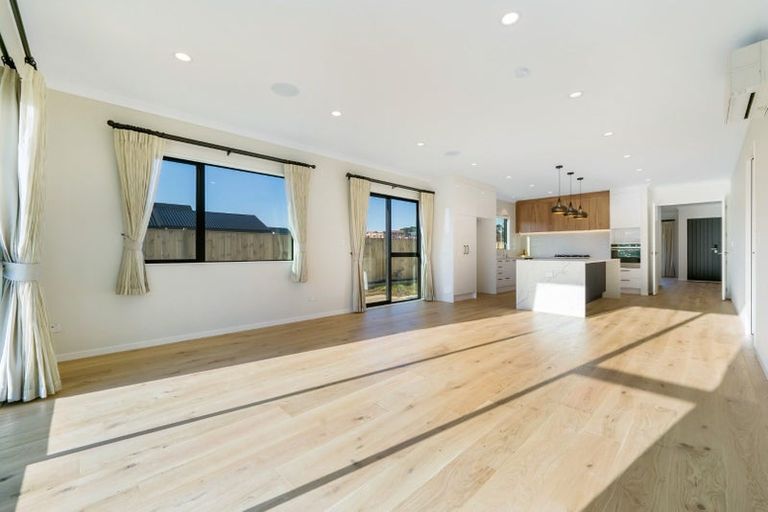 Photo of property in 91 Riverhead Point Drive, Riverhead, 0820