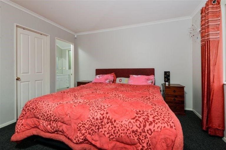 Photo of property in 10 Twickenham Place, Nawton, Hamilton, 3200