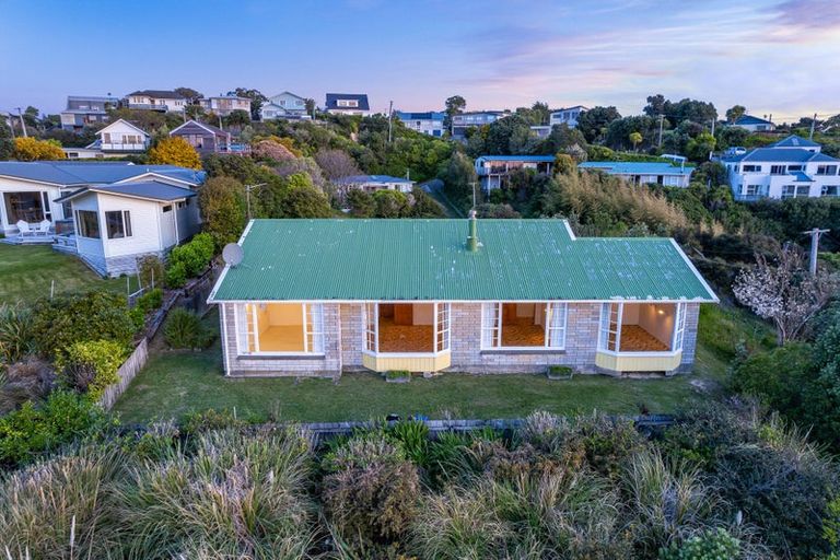 Photo of property in 45 Kahu Road, Paremata, Porirua, 5024