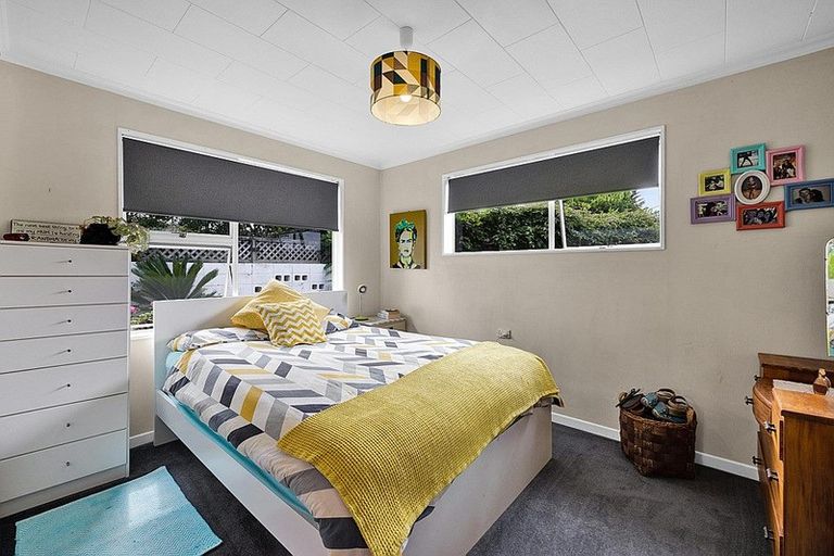 Photo of property in 26 High Street East, Waitara, 4320