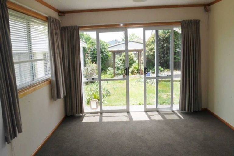 Photo of property in 21 Lochee Road, Upper Riccarton, Christchurch, 8041