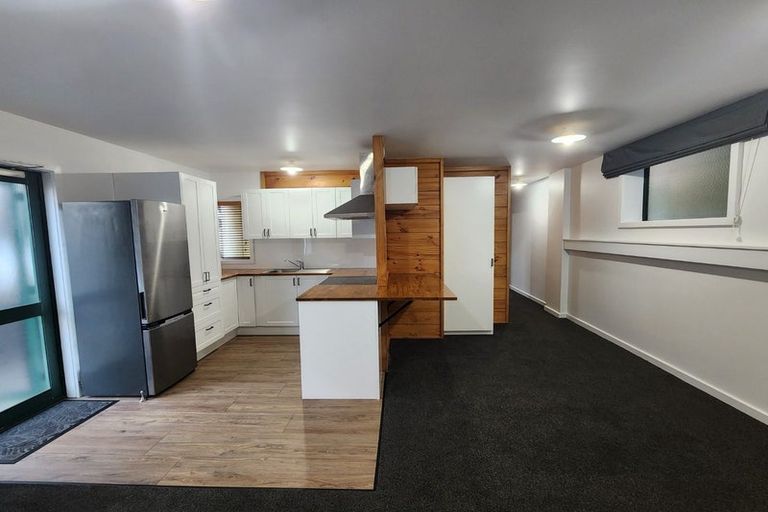 Photo of property in Te Awhina Apartments, 7/22 Sussex Street, Mount Cook, Wellington, 6021