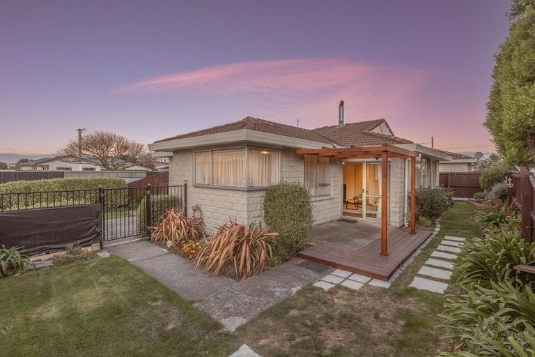 Photo of property in 161 Pacific Road, North New Brighton, Christchurch, 8083