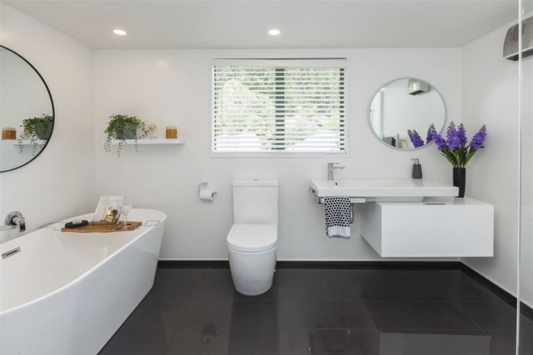 Photo of property in 1/46 Heberden Avenue, Sumner, Christchurch, 8081