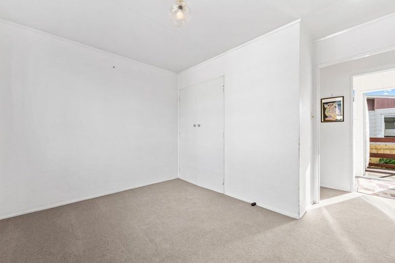 Photo of property in 17 Moki Place, Ruakaka, 0116