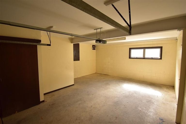 Photo of property in 1/131 Mokoia Road, Birkenhead, Auckland, 0626