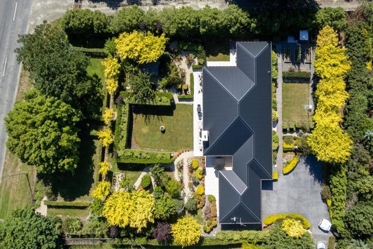 Photo of property in 7 Teviotview Place, Amberley, 7410