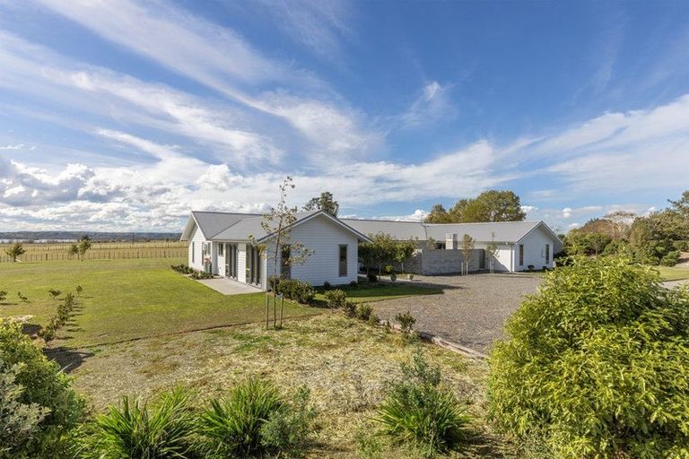 Photo of property in 470 Porangahau Road, Waipukurau, 4282