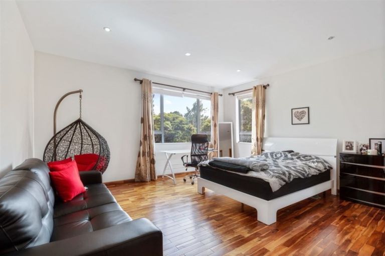 Photo of property in 16 Hobson Heights Road, Lucas Heights, Auckland, 0632