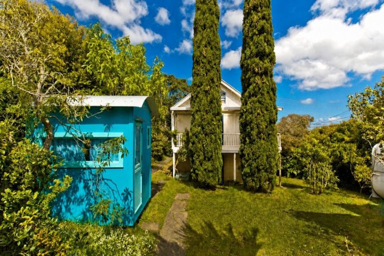 Photo of property in 42 Ngataringa Road, Devonport, Auckland, 0624