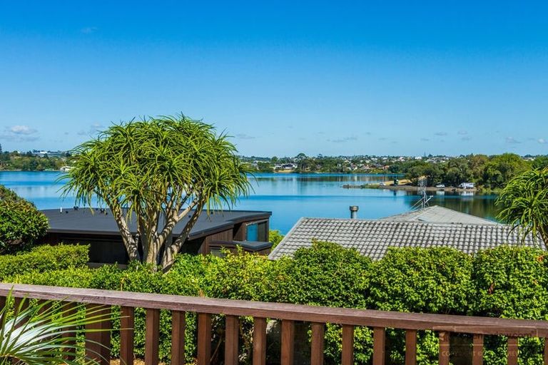 Photo of property in 308 Hurstmere Road, Takapuna, Auckland, 0622