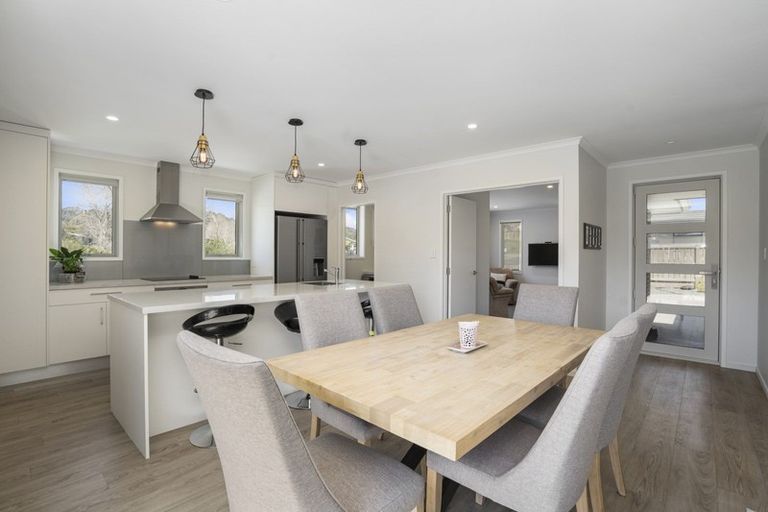 Photo of property in 93a Karamea Street, Whalers Gate, New Plymouth, 4310