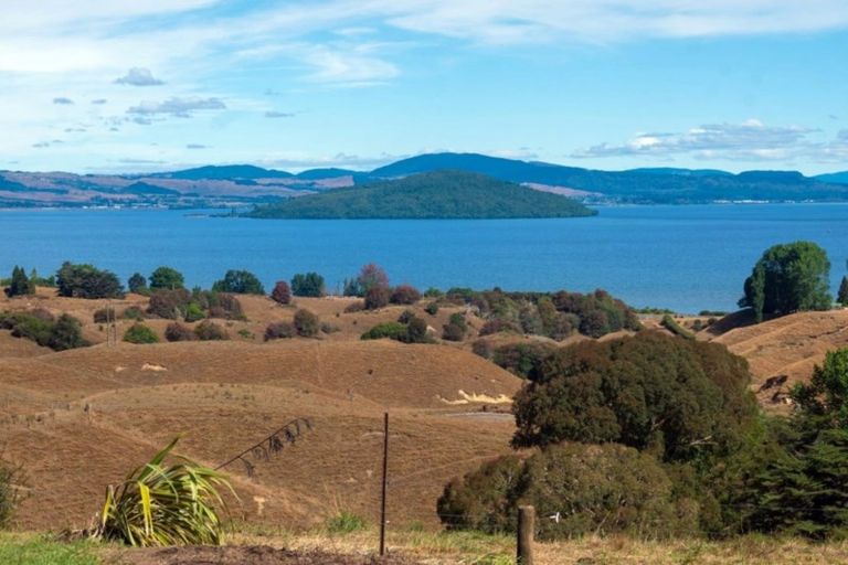 Photo of property in 166 Te Waerenga Road, Hamurana, Rotorua, 3096