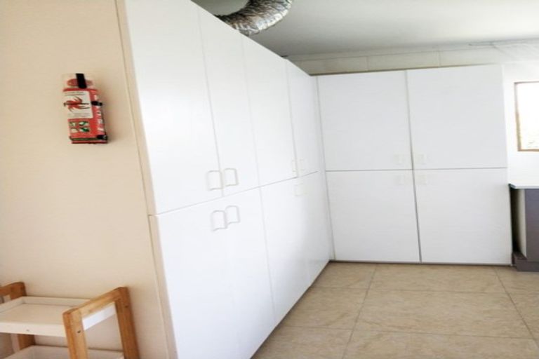 Photo of property in 1/17 Portobello Place, Torbay, Auckland, 0630