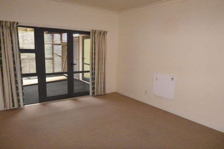 Photo of property in 88a Strathmore Avenue, Strathmore Park, Wellington, 6022