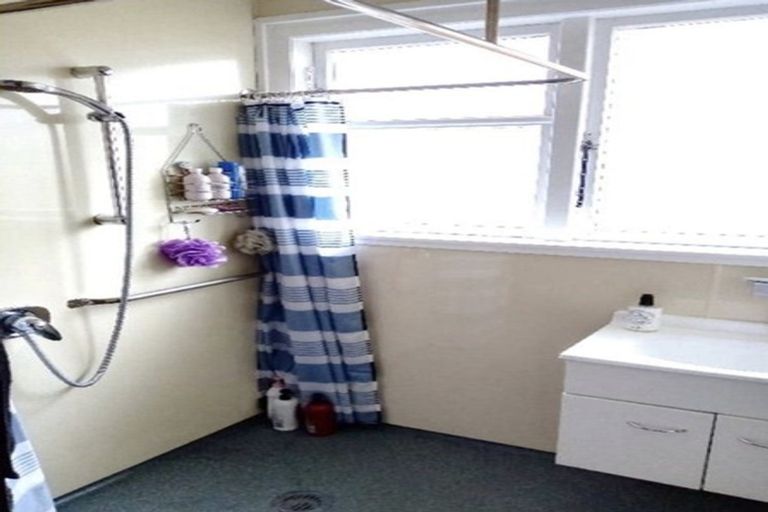 Photo of property in 10 Armstrong Place, Gonville, Whanganui, 4501