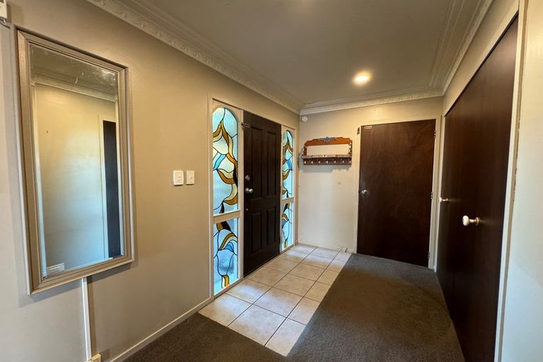 Photo of property in 23 Madill Road, St Andrews, Hamilton, 3200