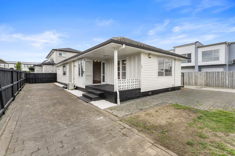 Photo of property in 169 Russell Road, Manurewa, Auckland, 2102