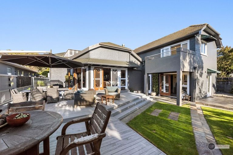 Photo of property in 37 Pohutukawa Street, Woburn, Lower Hutt, 5010