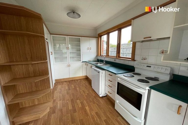 Photo of property in 64 Middleton Road, Kew, Dunedin, 9012