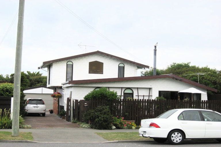 Photo of property in 19 Sandra Street, South New Brighton, Christchurch, 8062