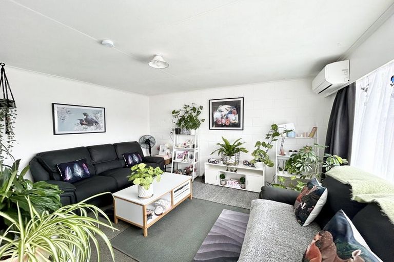 Photo of property in 2/44 Cambridge Street, Levin, 5510