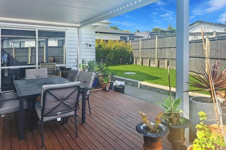 Photo of property in 45 Vinistra Road, Kumeu, 0810