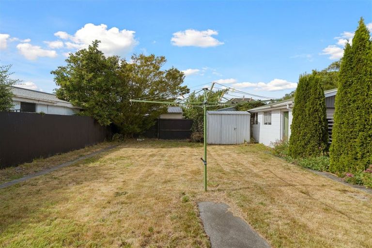 Photo of property in 35 Strathfield Avenue, Dallington, Christchurch, 8061
