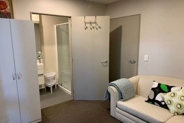 Photo of property in 19 Dovedale Place, Parnell, Auckland, 1010