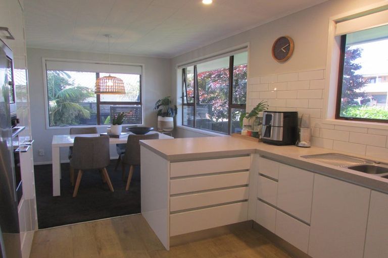 Photo of property in 15 Lantana Avenue, Bell Block, New Plymouth, 4312