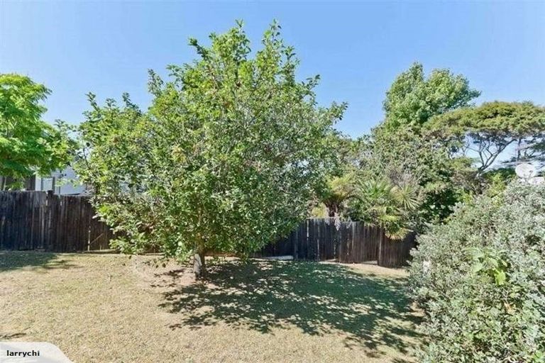 Photo of property in 2/38b Manuka Road, Glenfield, Auckland, 0629