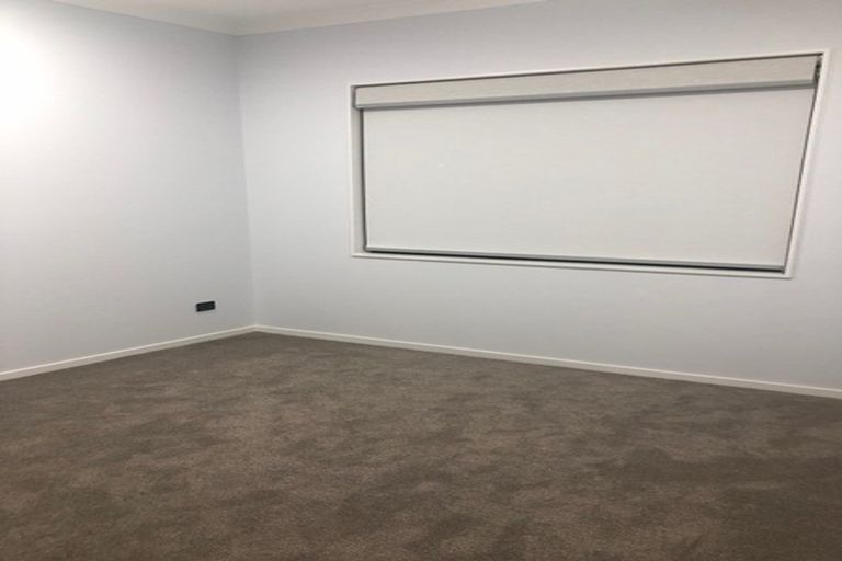 Photo of property in 42 Matahae Drive, Flat Bush, Auckland, 2019