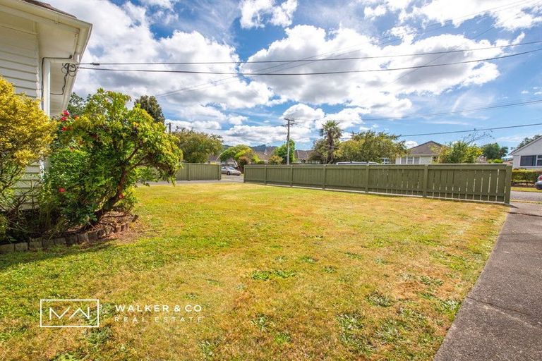 Photo of property in 10 Weka Grove, Elderslea, Upper Hutt, 5018