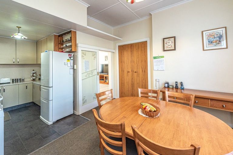 Photo of property in 1 Gunn Street, Gonville, Whanganui, 4501