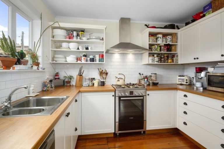 Photo of property in 47 Beach Street, Petone, Lower Hutt, 5012