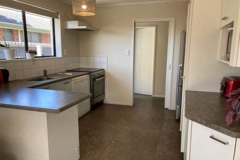 Photo of property in 5 Exton Street, Redwood, Christchurch, 8051