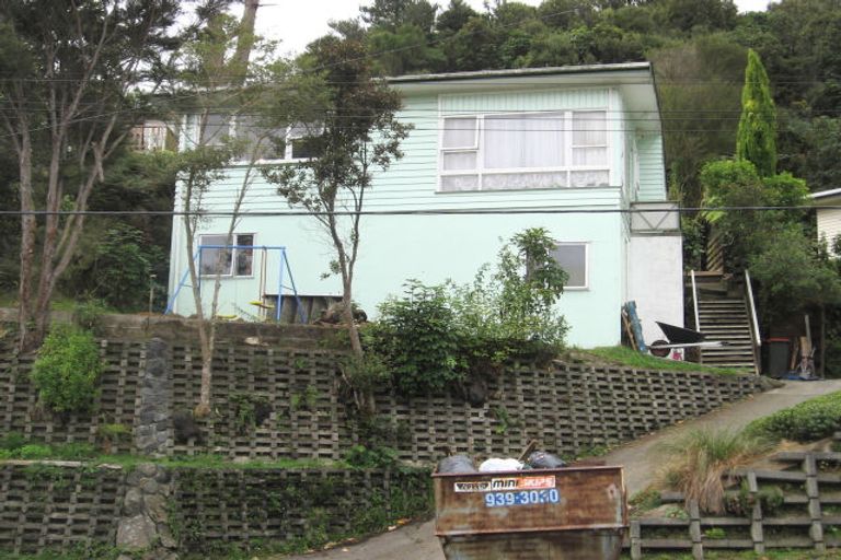 Photo of property in 23 Lowry Crescent, Stokes Valley, Lower Hutt, 5019